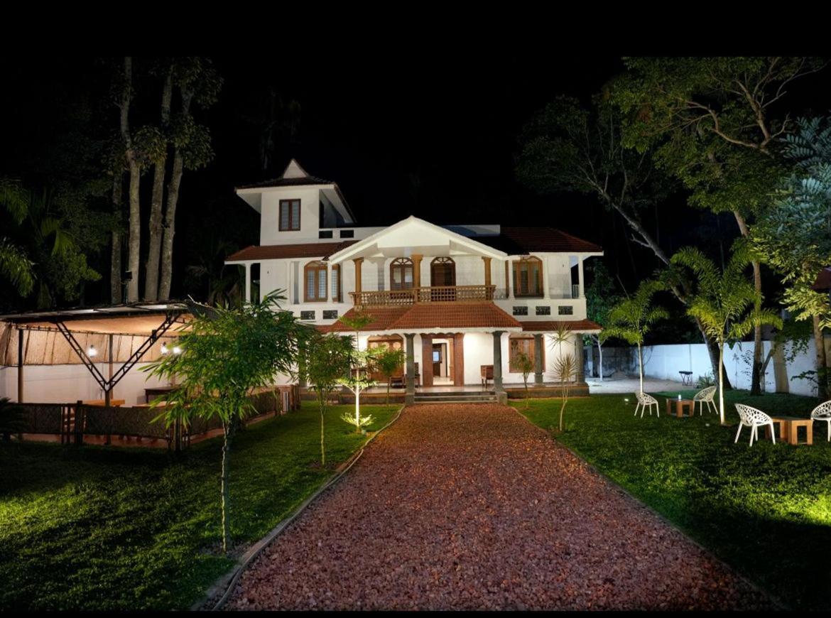 Marari Casa De Victoria Bed & Breakfast Alappuzha Bagian luar foto
